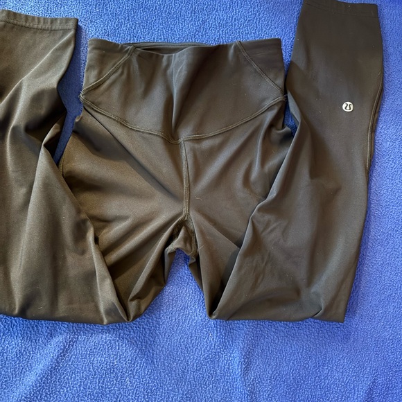 EUC Lululemon Base Pace High-Rise Tights Black - Picture 2 of 5